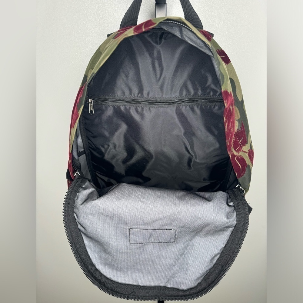 Mi Etico Embroidered Camo Backpack - Picture 3 of 4